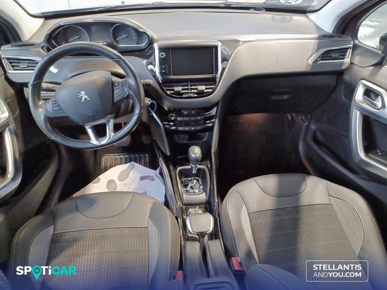 Foto Peugeot 2008 8