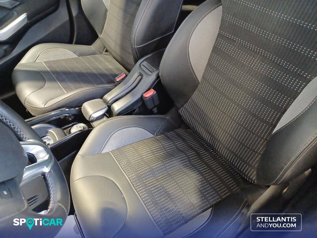 Foto Peugeot 2008 9