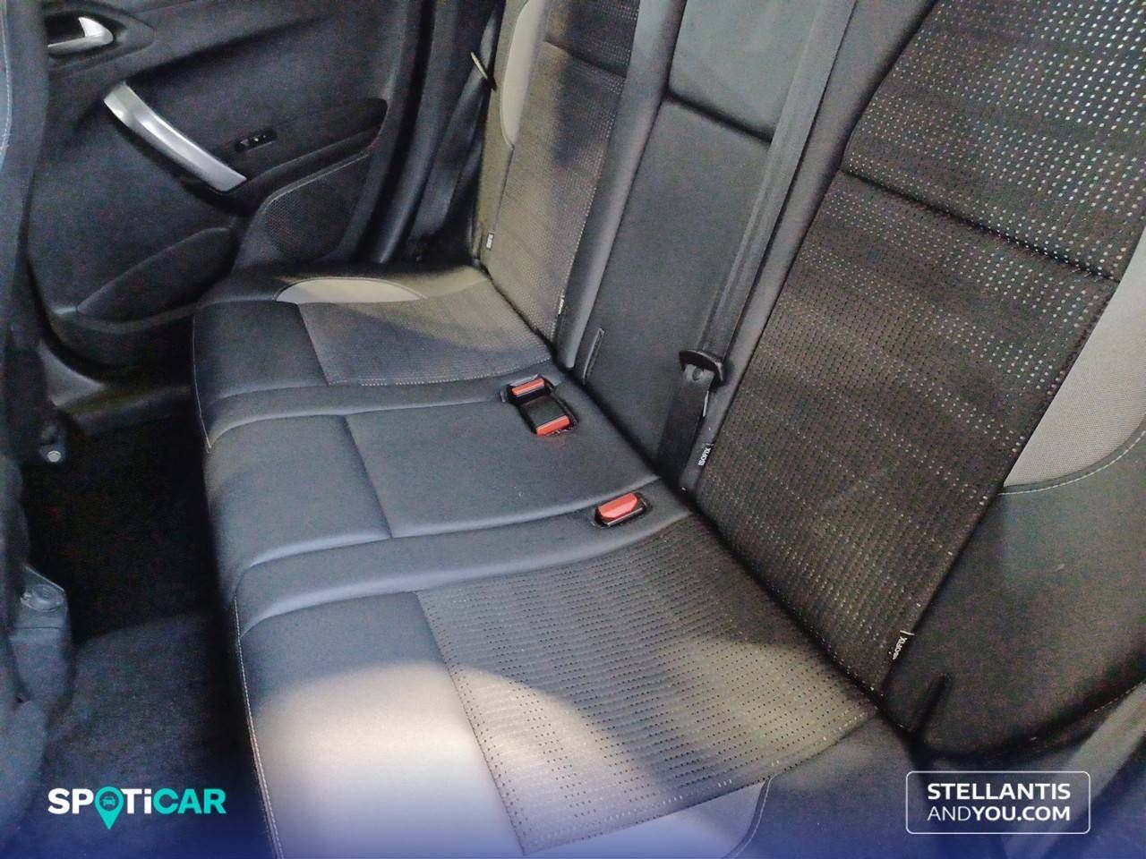 Foto Peugeot 2008 10