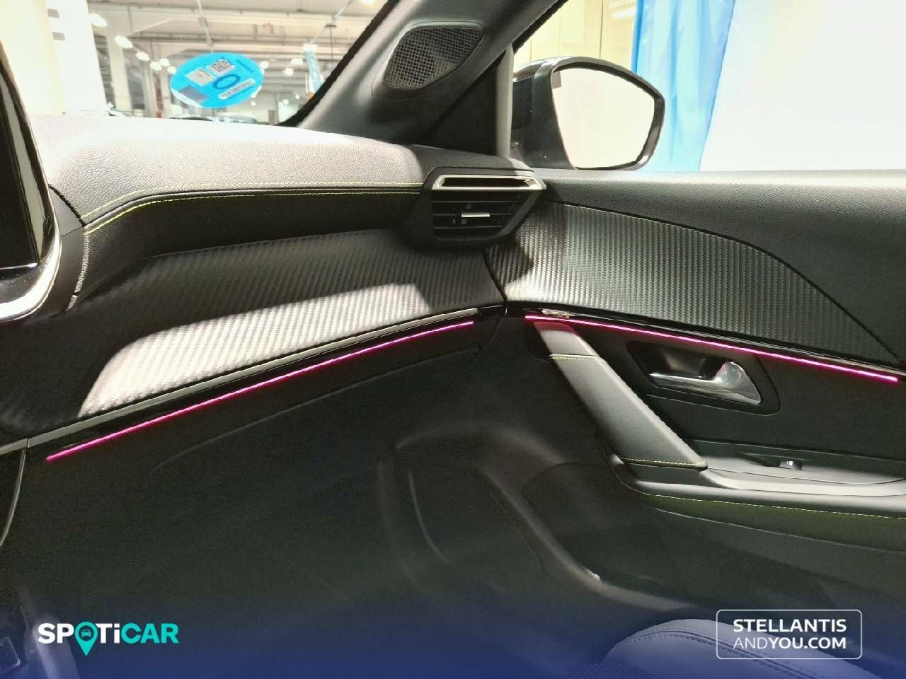 Foto Peugeot 208 16