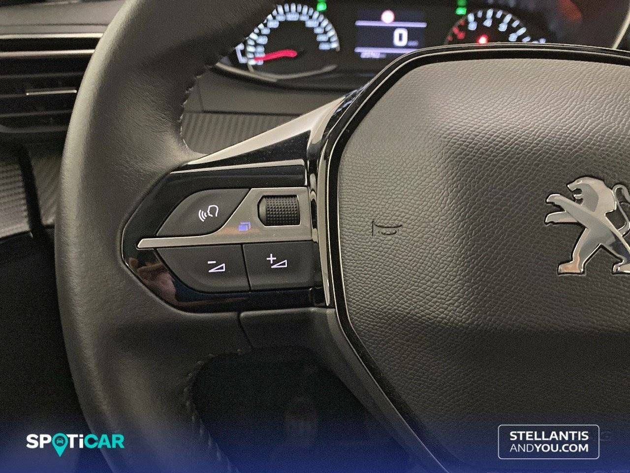 Foto Peugeot 208 9