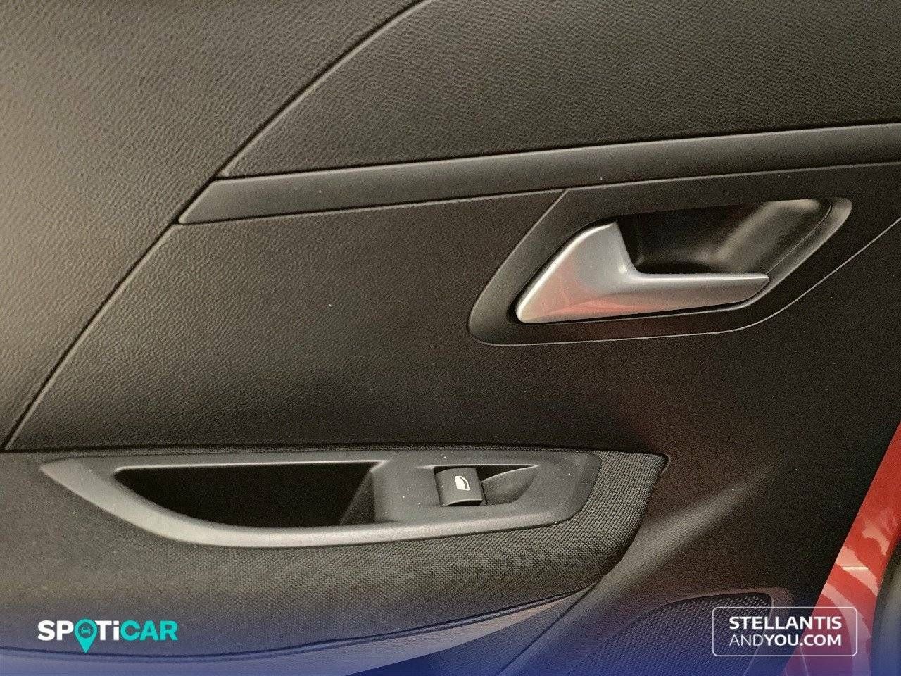 Foto Peugeot 208 15