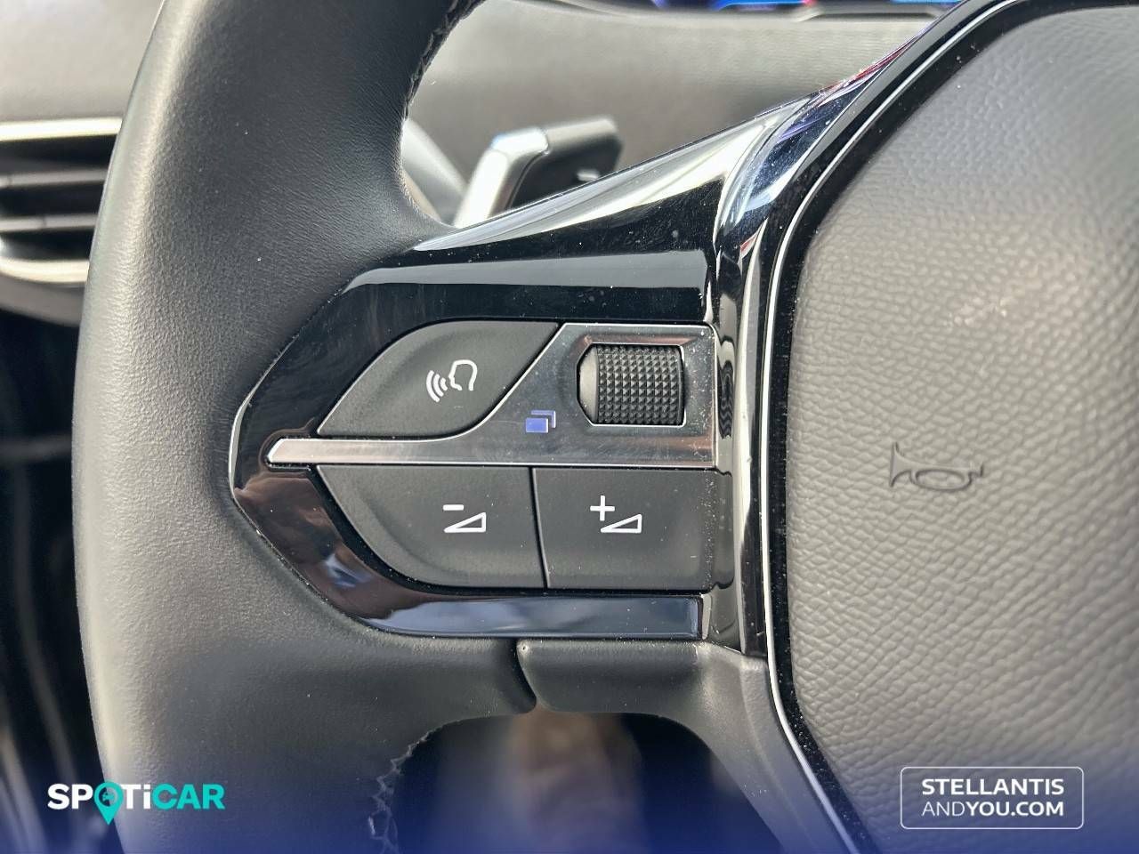 Foto Peugeot 5008 14