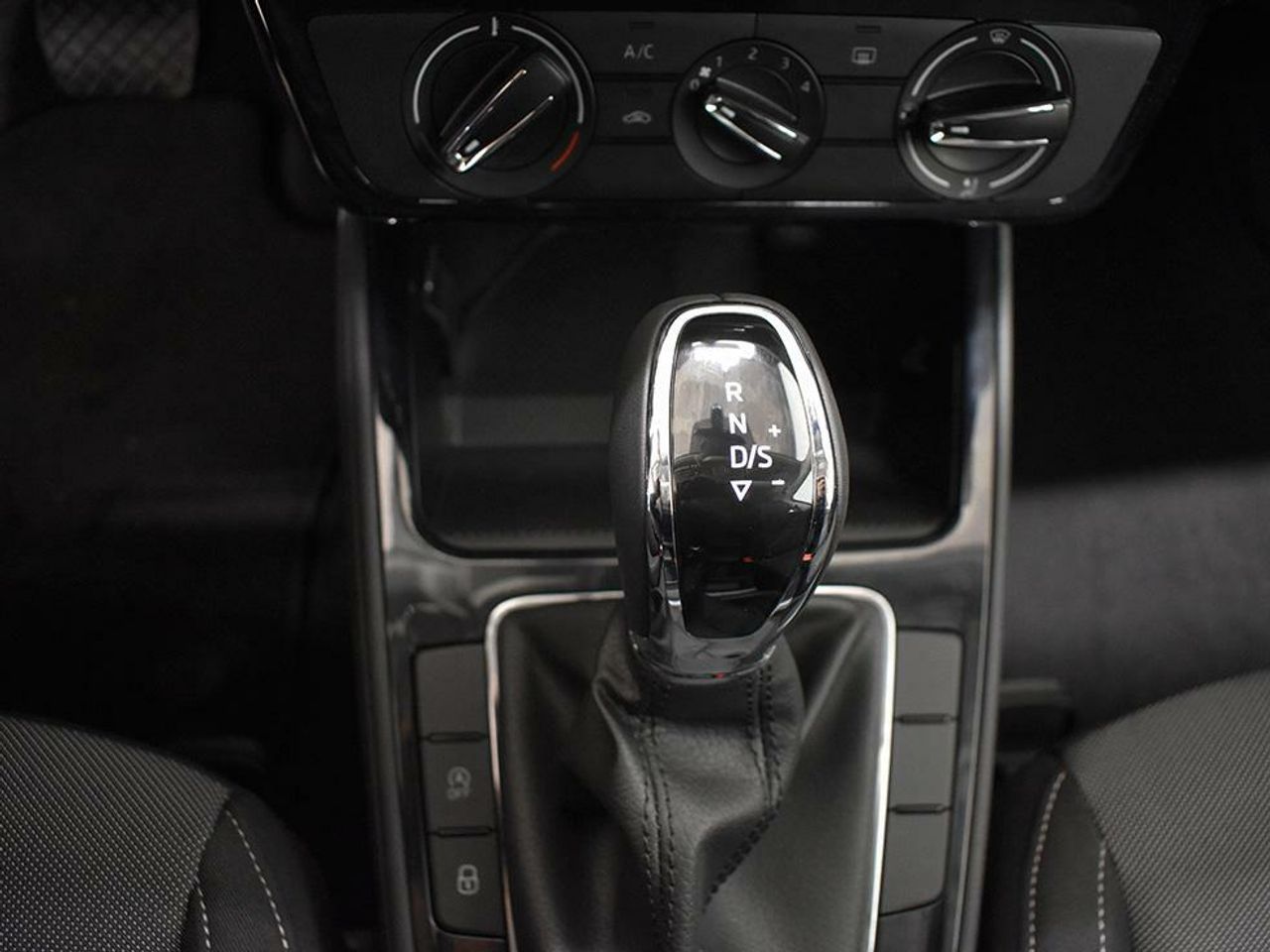 Foto Skoda Fabia 16