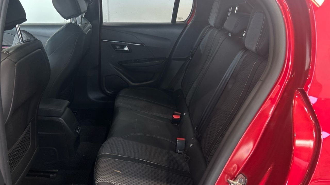 Foto Peugeot 208 12