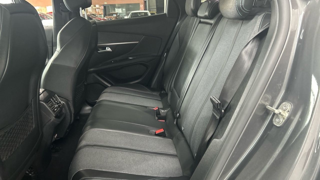 Foto Peugeot 3008 12
