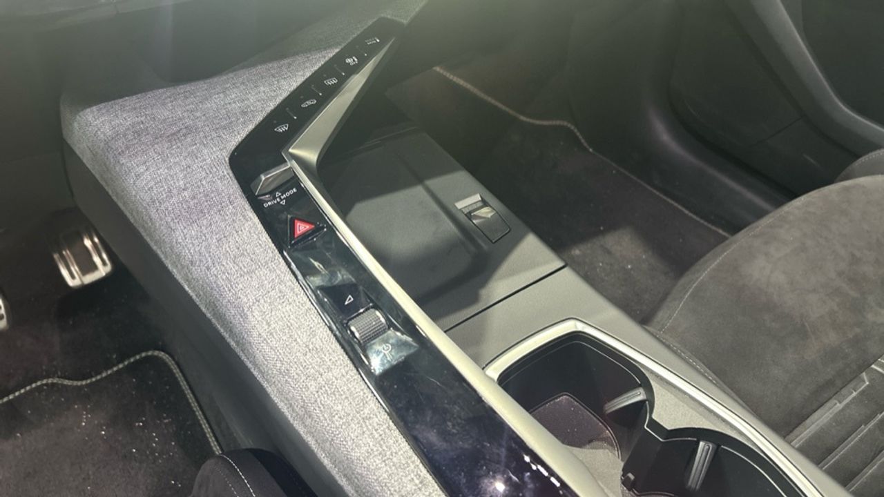 Foto Peugeot 5008 14