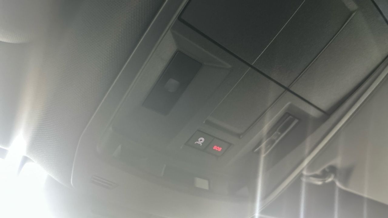 Foto Peugeot 5008 18