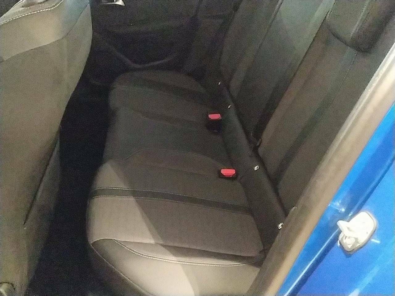 Foto Peugeot 208 10