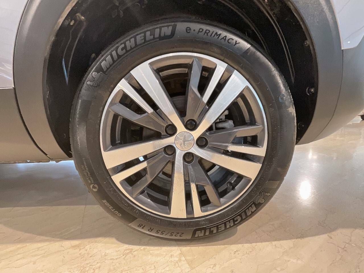 Foto Peugeot 5008 11