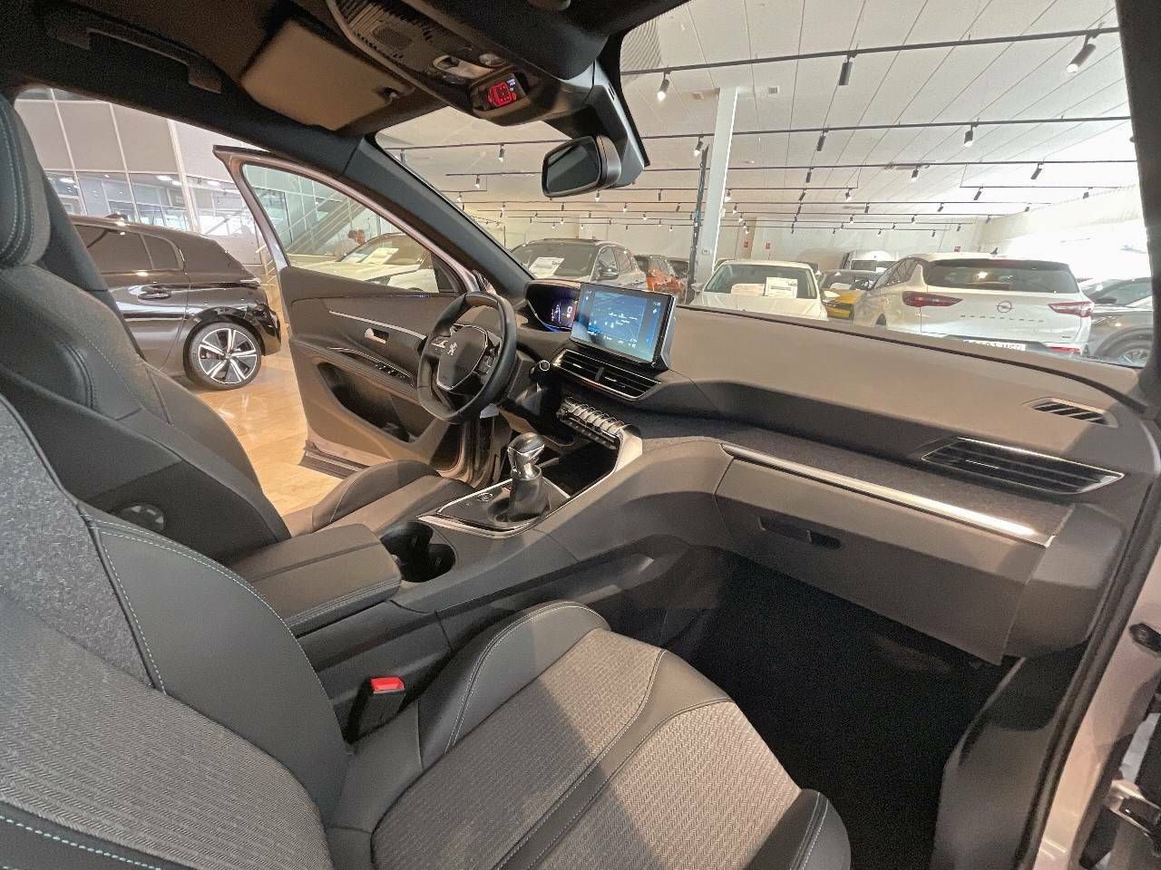 Foto Peugeot 5008 18