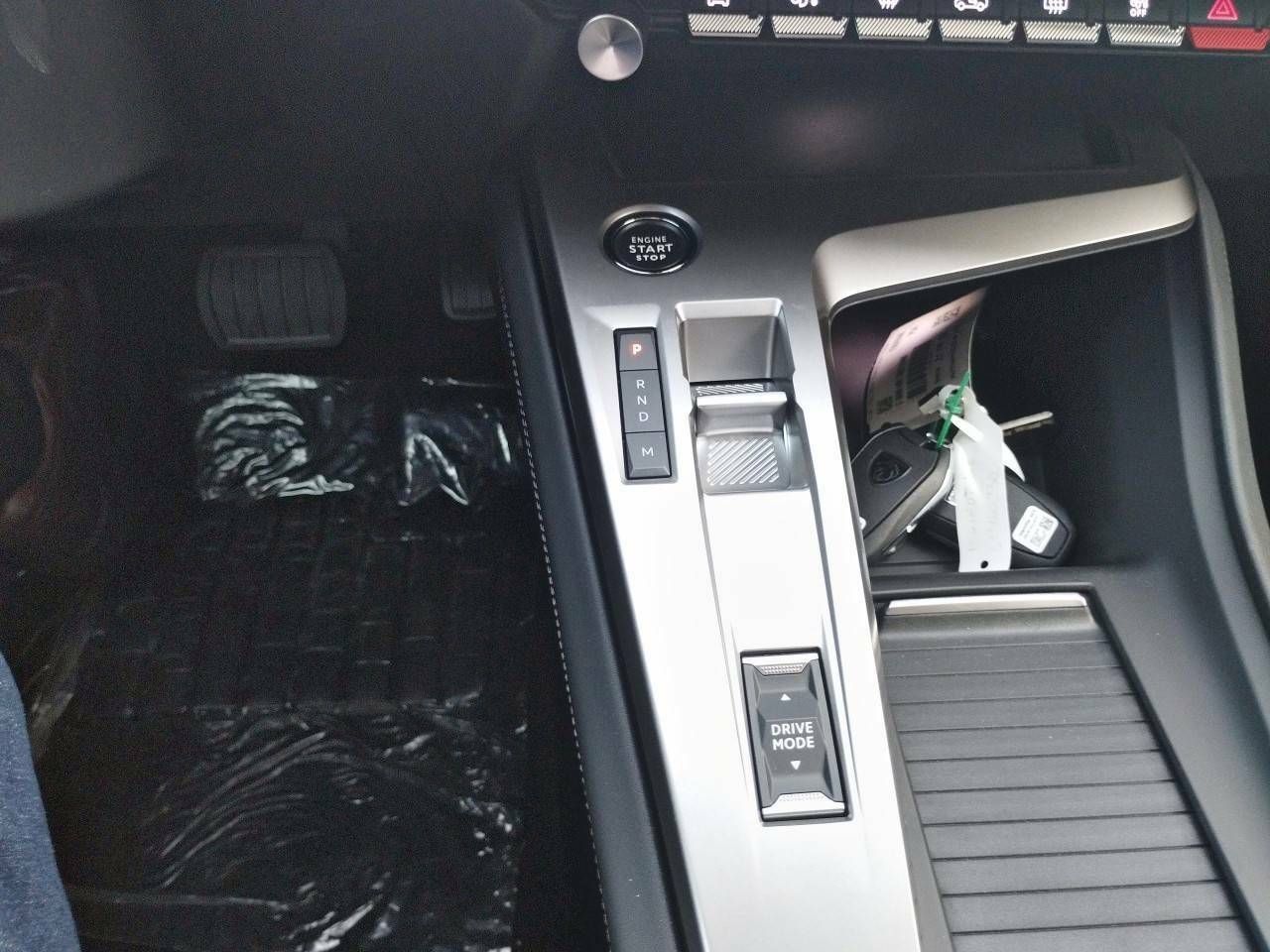Foto Peugeot 408 18