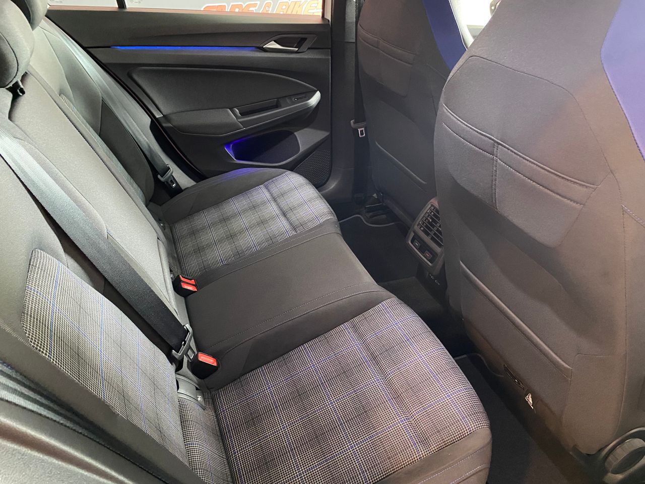 Foto Volkswagen Golf 15