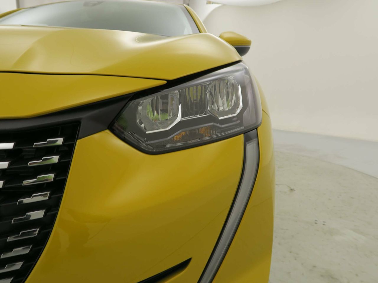 Foto Peugeot 208 14