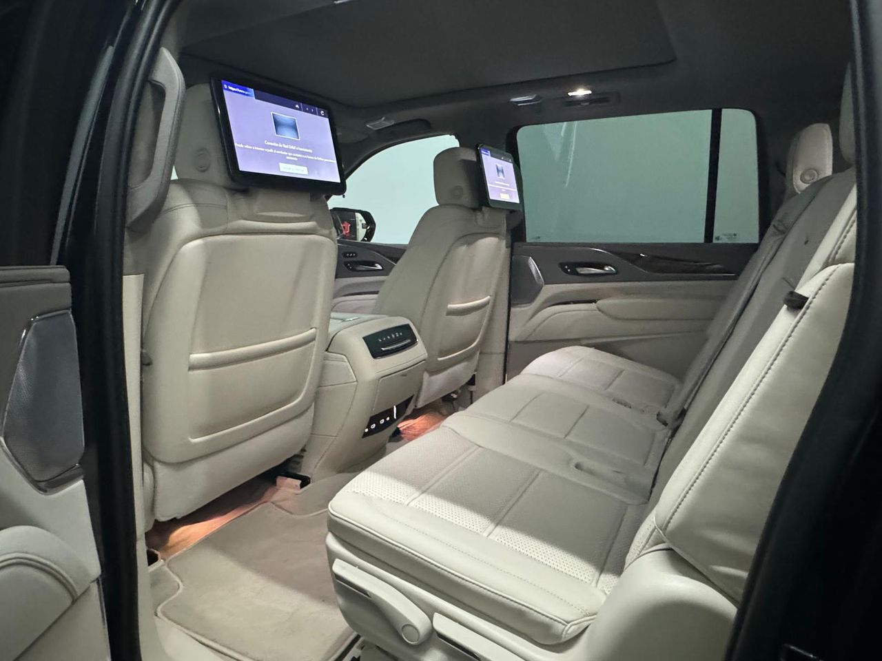 Foto Cadillac Escalade 17