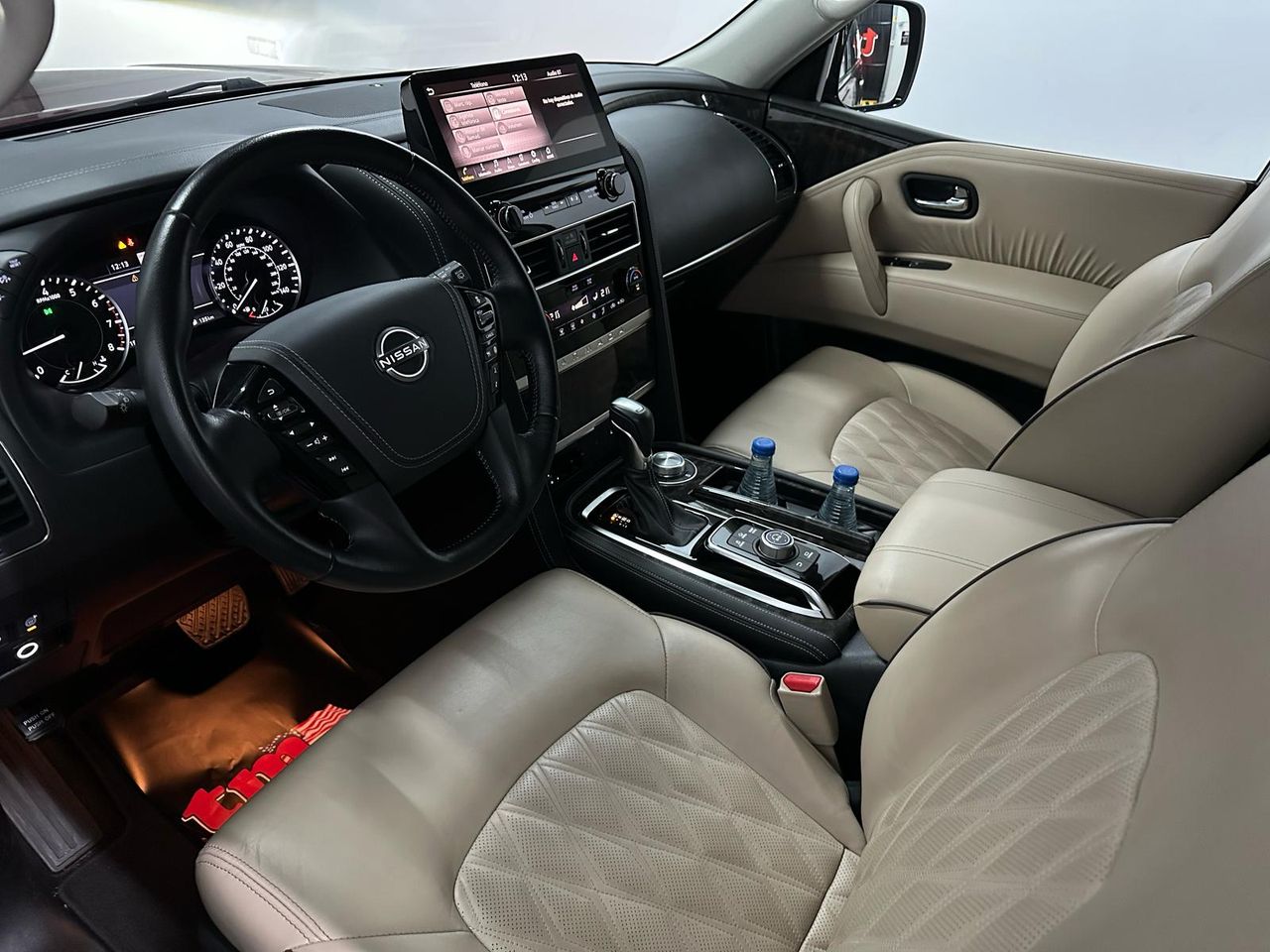 Foto Nissan Armada 8