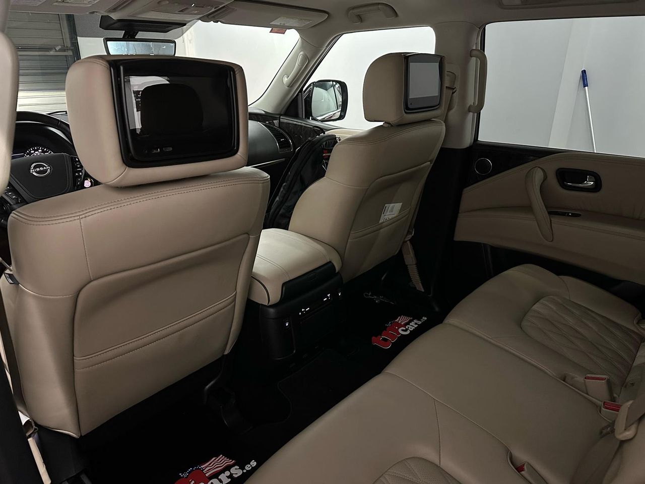 Foto Nissan Armada 14