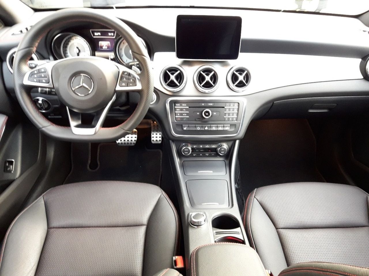 Foto Mercedes-Benz Clase CLA 7
