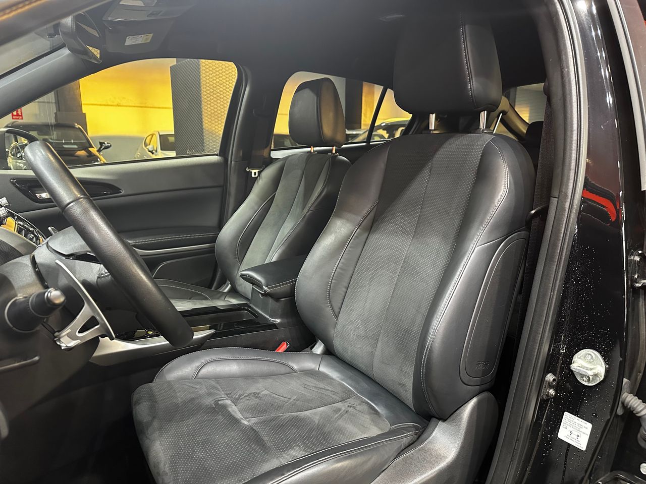 Foto Mitsubishi Eclipse Cross 8
