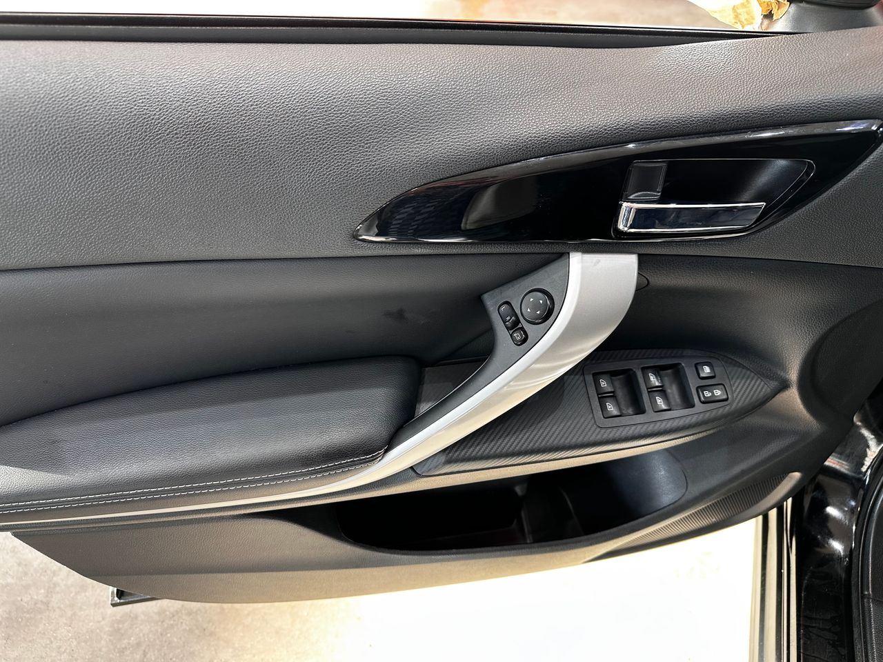 Foto Mitsubishi Eclipse Cross 13