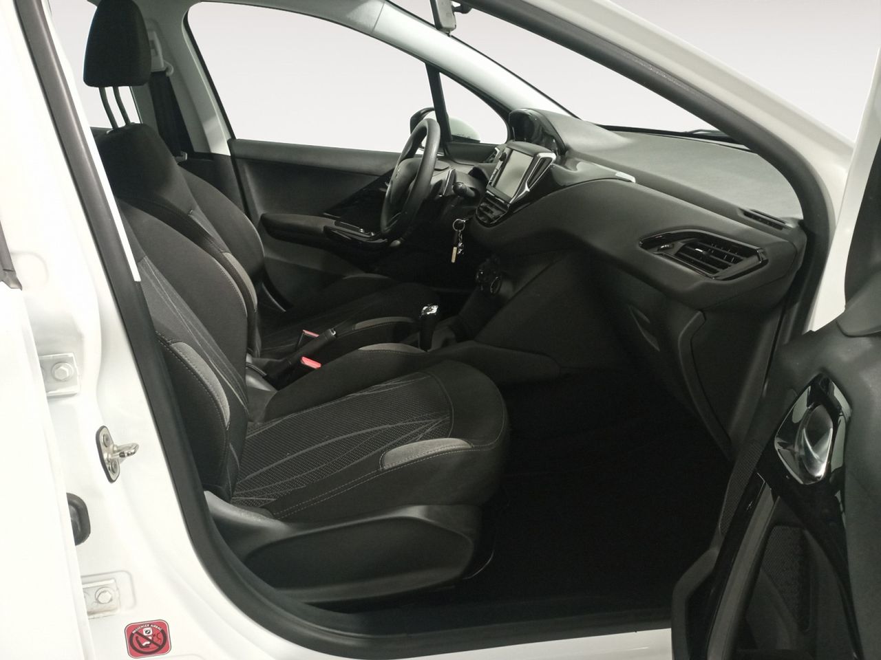 Foto Peugeot 208 10