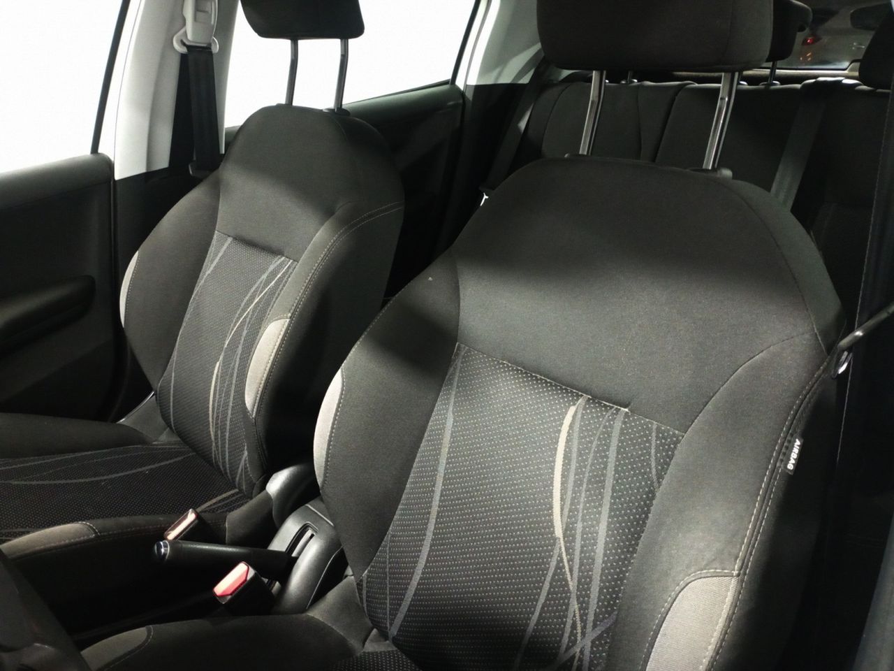 Foto Peugeot 208 18