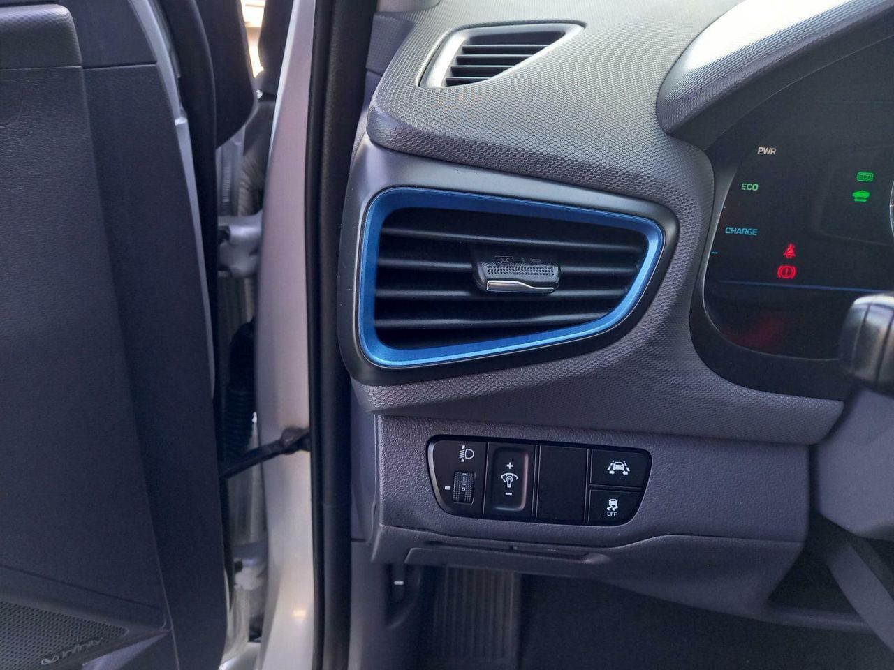 Foto Hyundai IONIQ 13