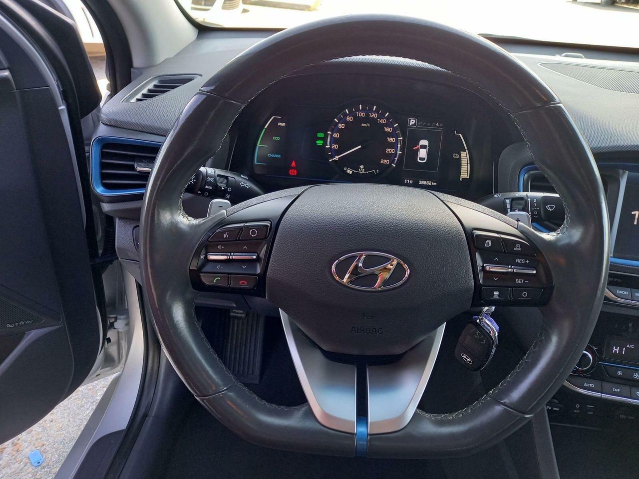 Foto Hyundai IONIQ 18