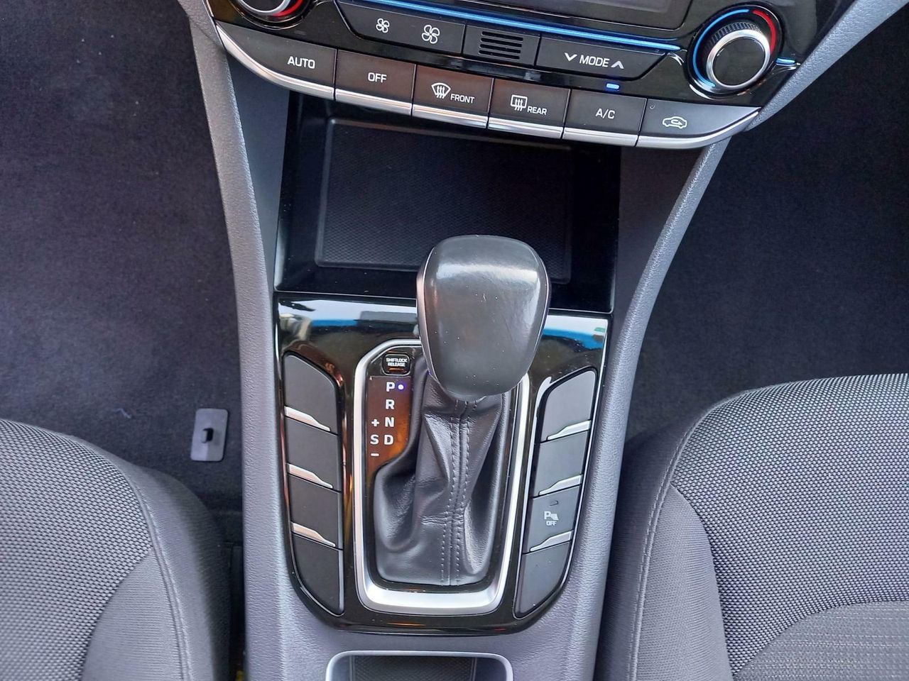 Foto Hyundai IONIQ 21
