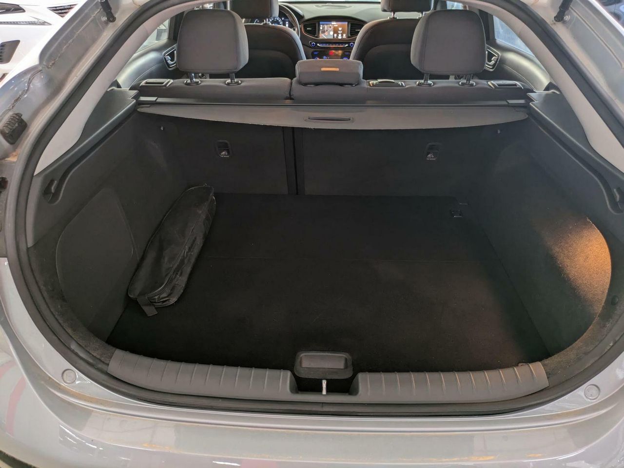 Foto Hyundai IONIQ 11