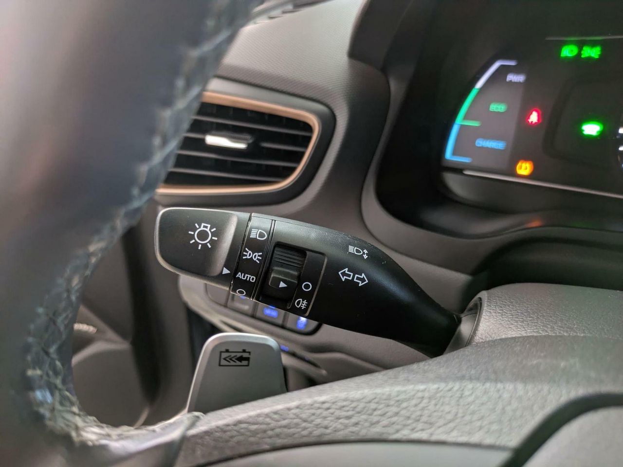 Foto Hyundai IONIQ 15