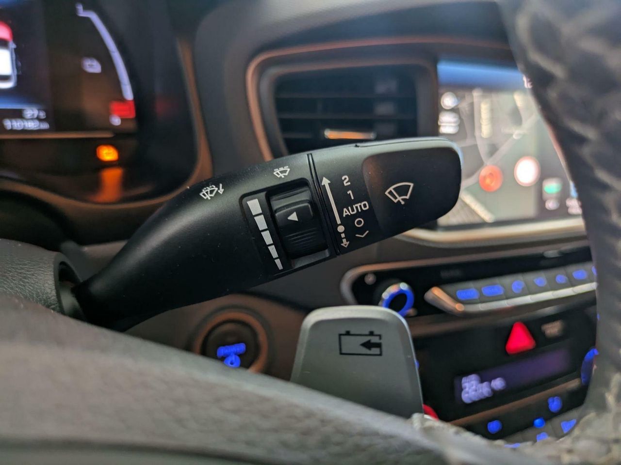 Foto Hyundai IONIQ 17