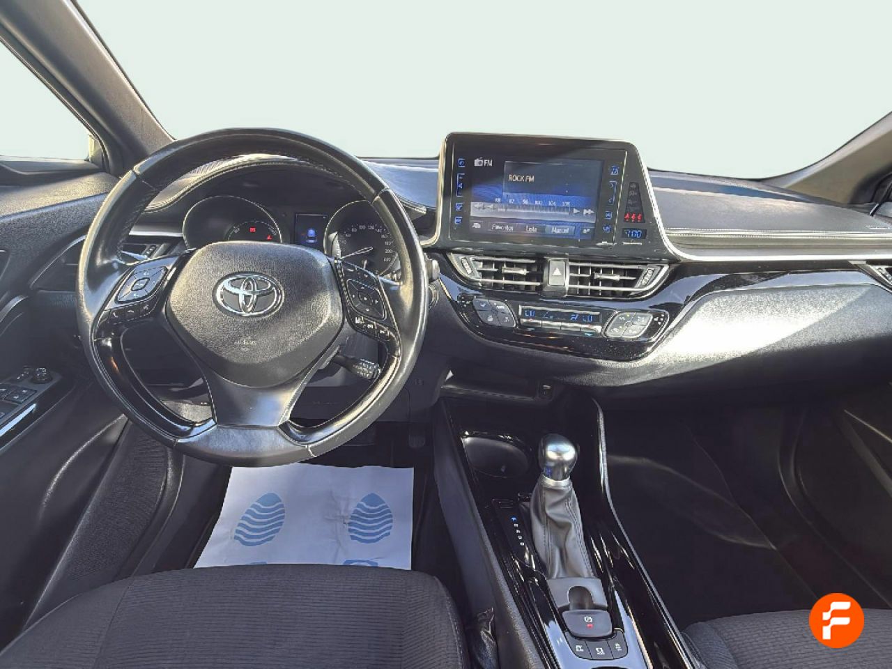 Foto Toyota C-HR 12