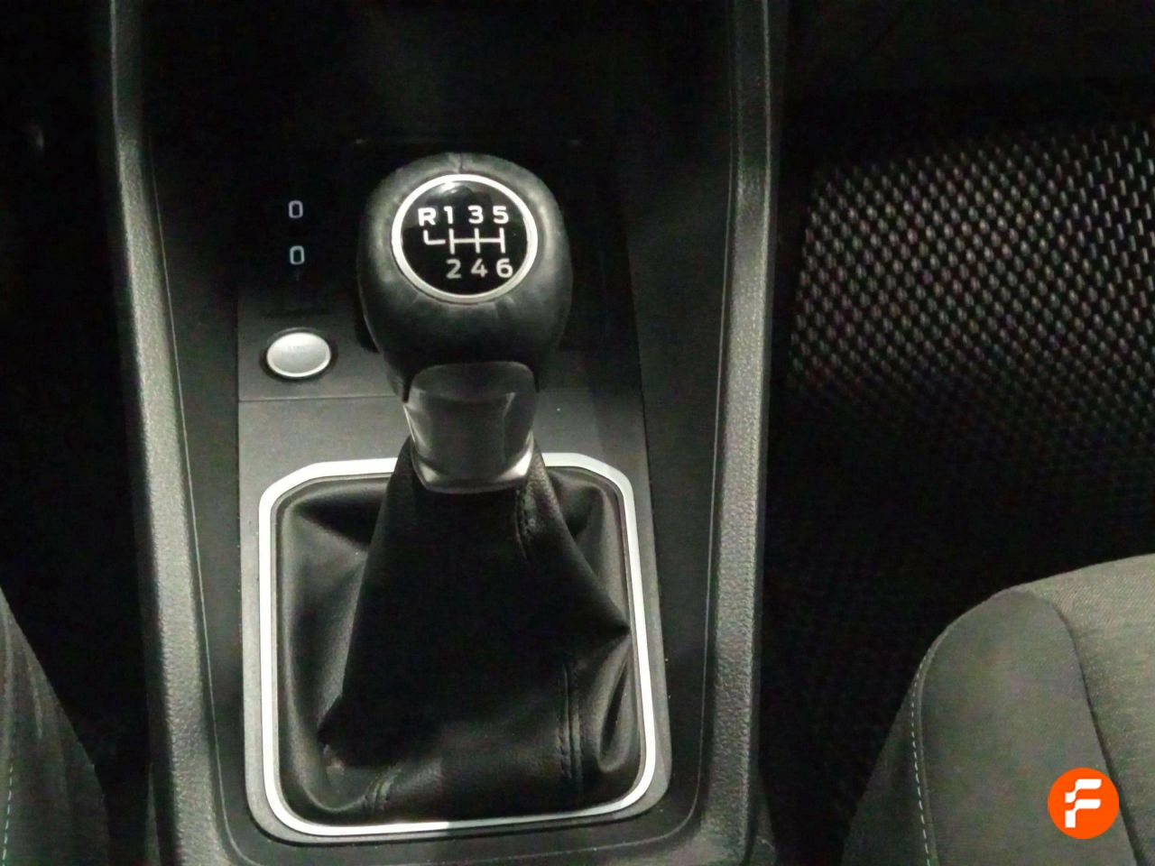 Foto Ford Tourneo Connect 25