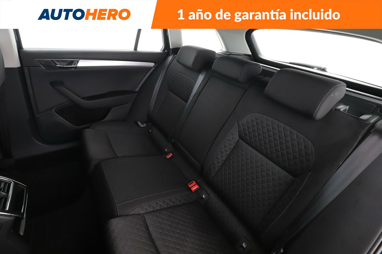 Foto Skoda Superb 14