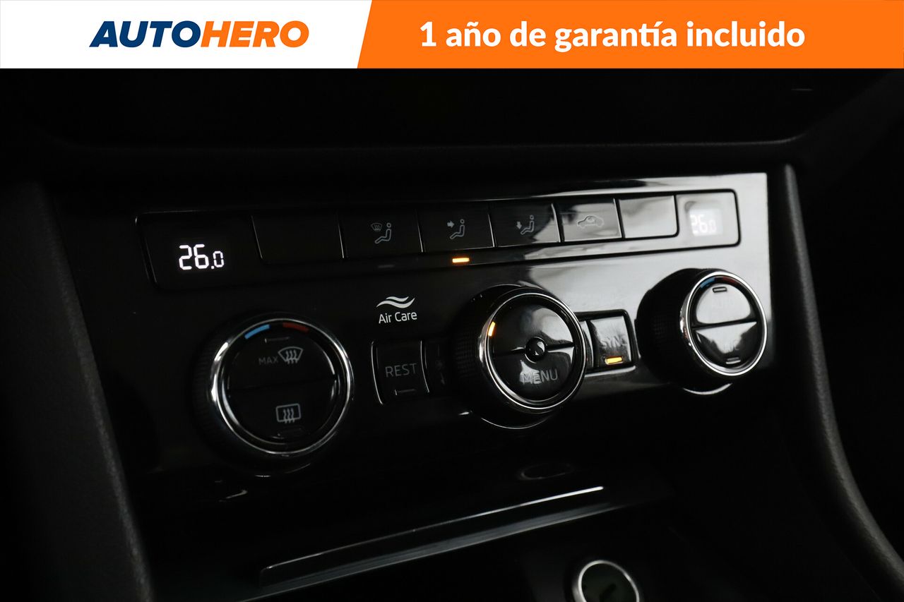 Foto Skoda Superb 34