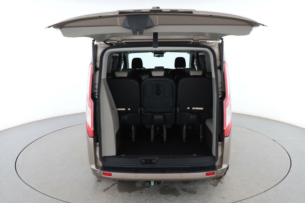 Foto Ford Tourneo Custom 16