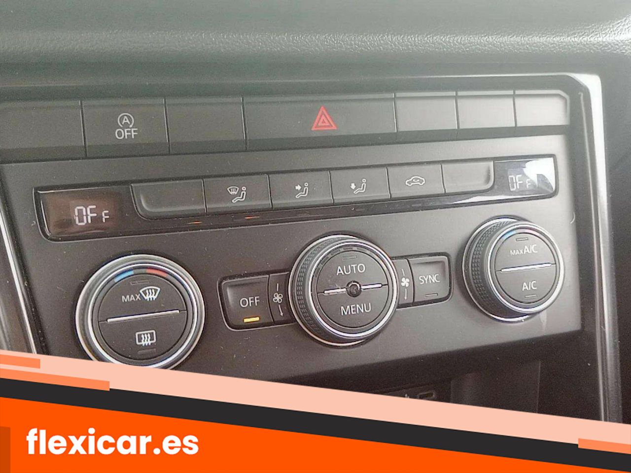 Foto Volkswagen T-Roc 16