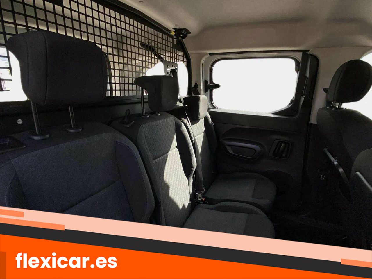 Foto Peugeot Rifter 10
