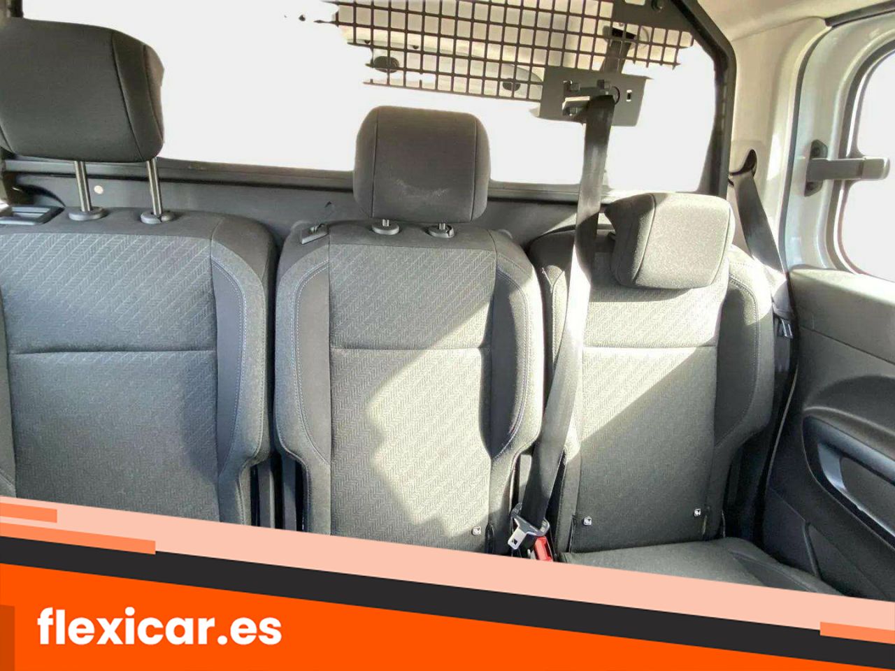 Foto Peugeot Rifter 11