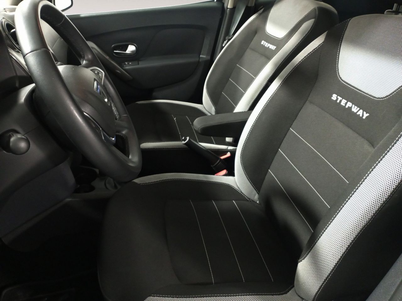 Foto Dacia Sandero 8
