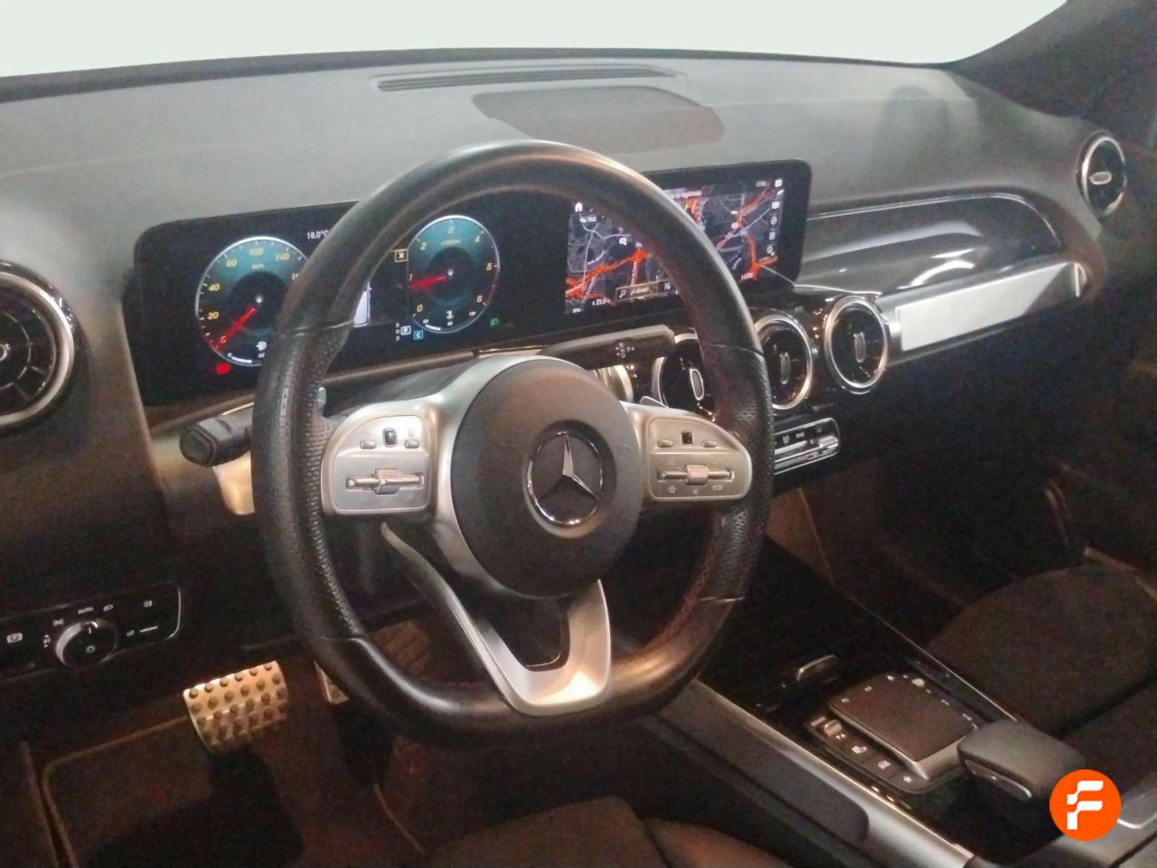 Foto Mercedes-Benz Clase GLB 15
