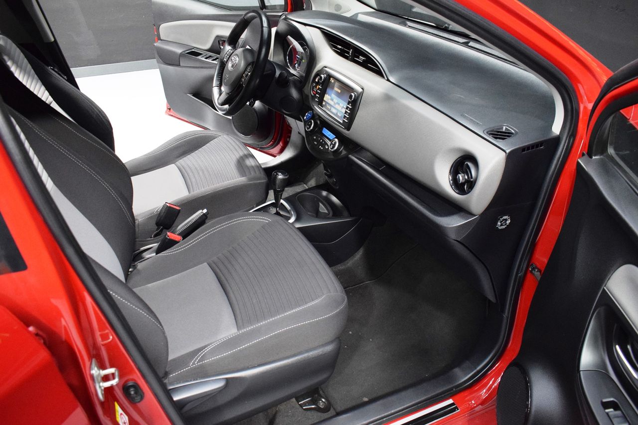 Foto Toyota Yaris 9