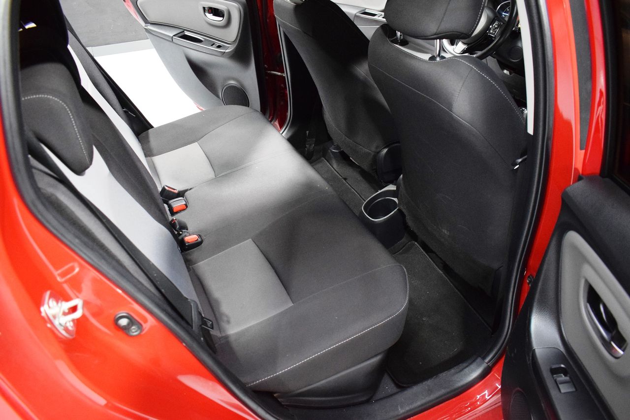 Foto Toyota Yaris 11