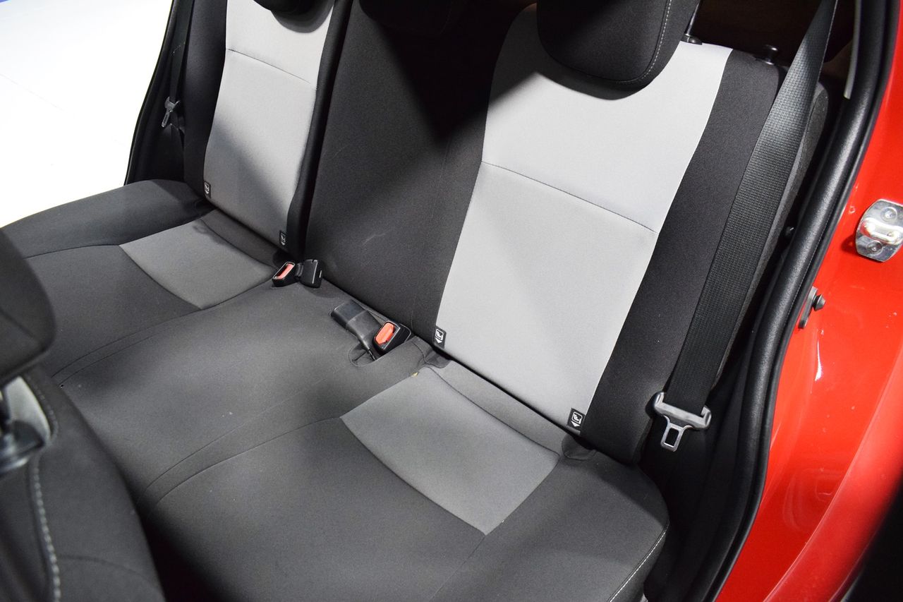 Foto Toyota Yaris 13
