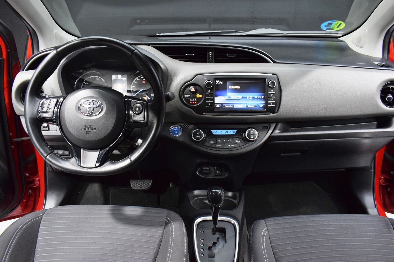 Foto Toyota Yaris 14