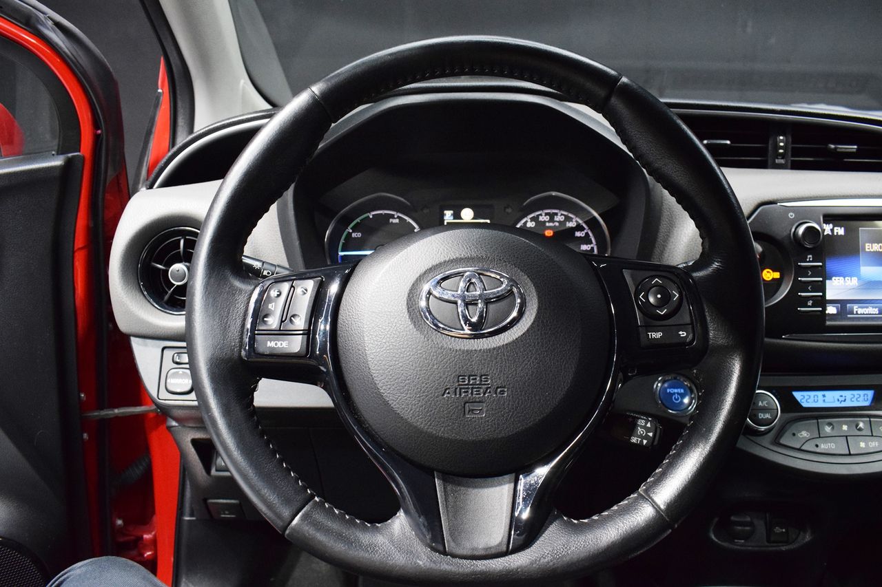 Foto Toyota Yaris 24
