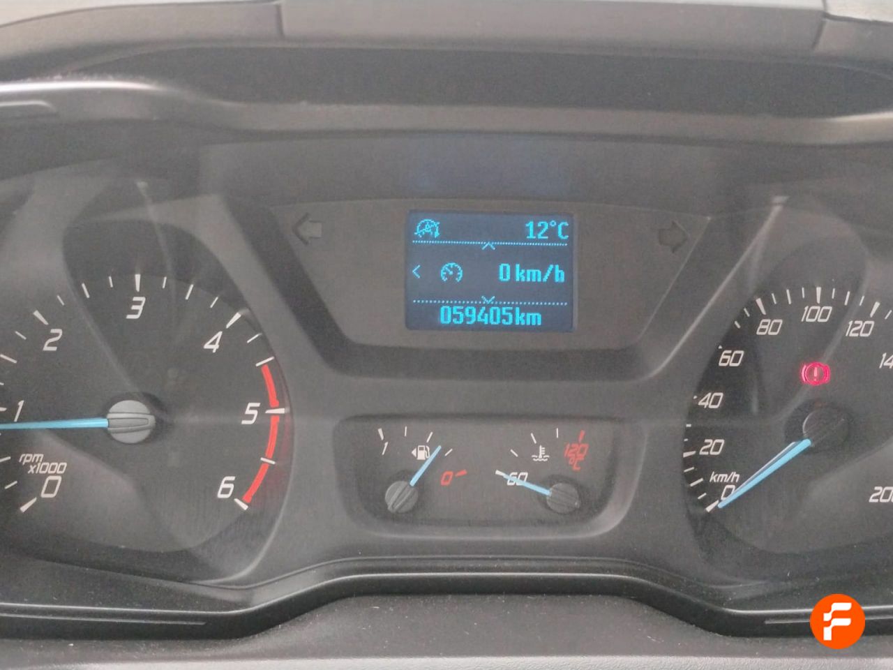 Foto Ford Tourneo Custom 8