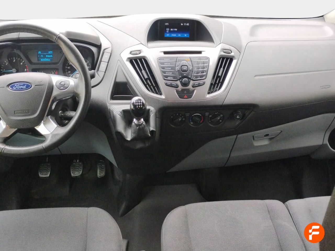 Foto Ford Tourneo Custom 9