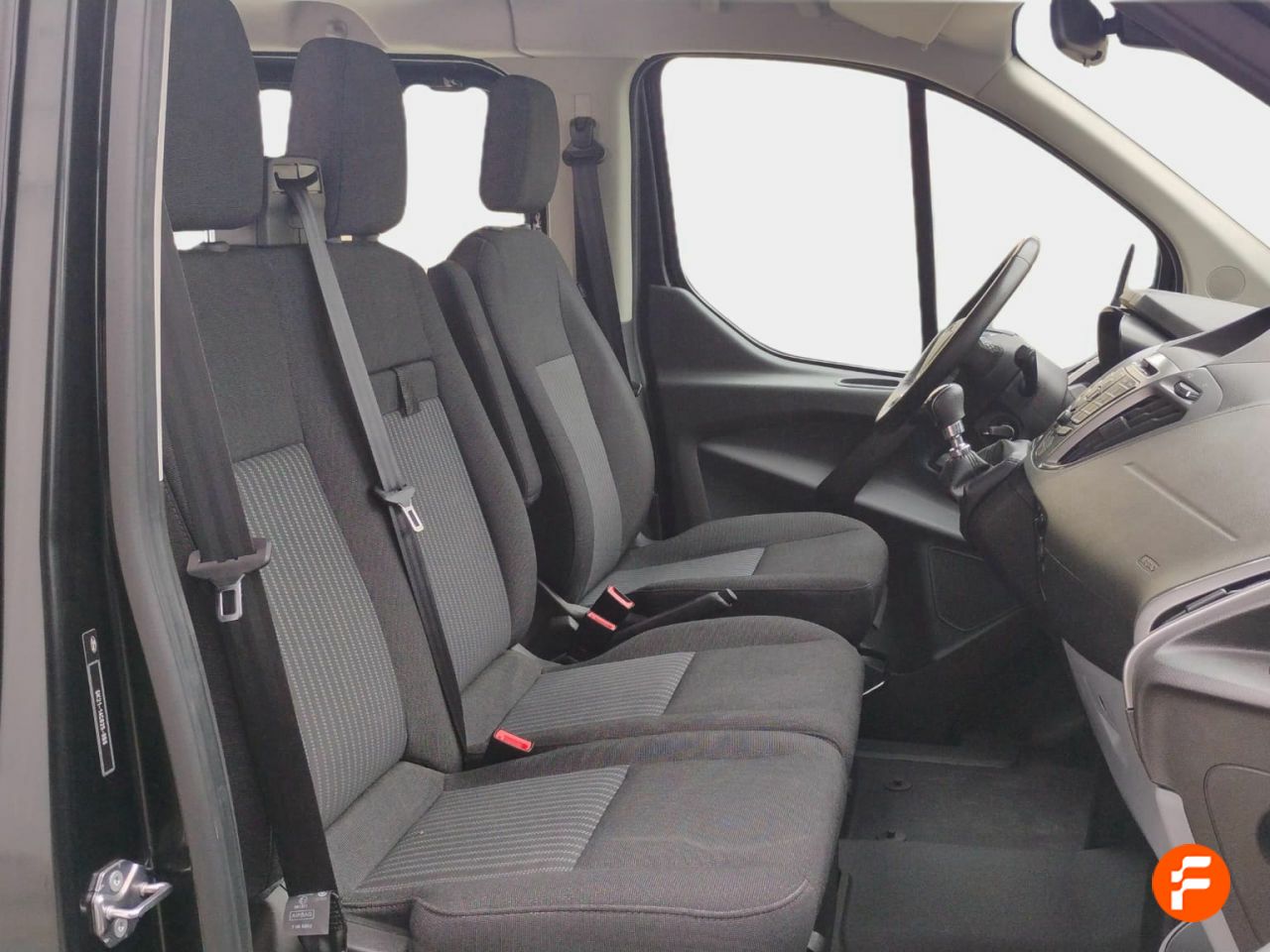 Foto Ford Tourneo Custom 12